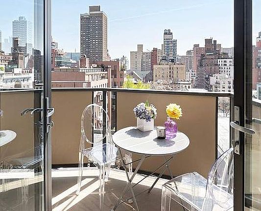 3rd image of 407 Park Ave S APT 9D