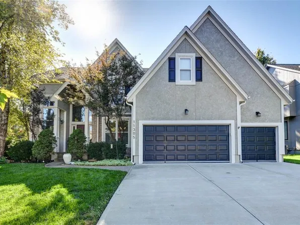 11305 W 144th St, Overland Park, KS 66221