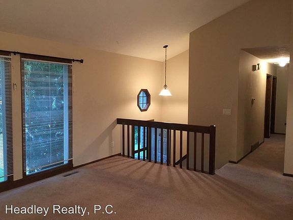 2nd image of 2611 Ponderosa Dr