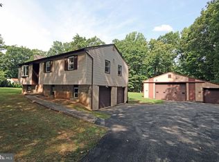 303 Hill Rd, Honey Brook, PA 19344