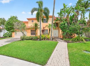 10574 Wheelhouse Cir, Boca Raton, FL 33428