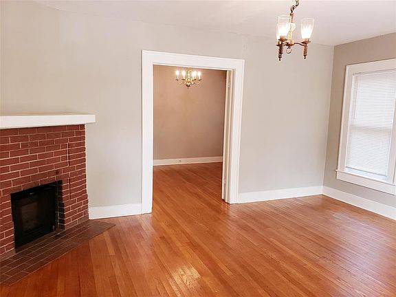 3rd image of 5815 Llano Ave