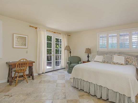 5th image of 807 Cohasset Ct