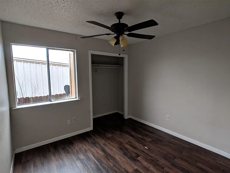 1603 Onion Creek Village Dr #B — Photo 8