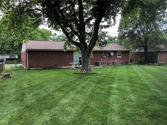 2nd image of 1011 Frontier Dr