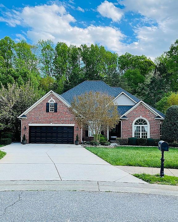 1st image of 261 Kristi Glen Ct