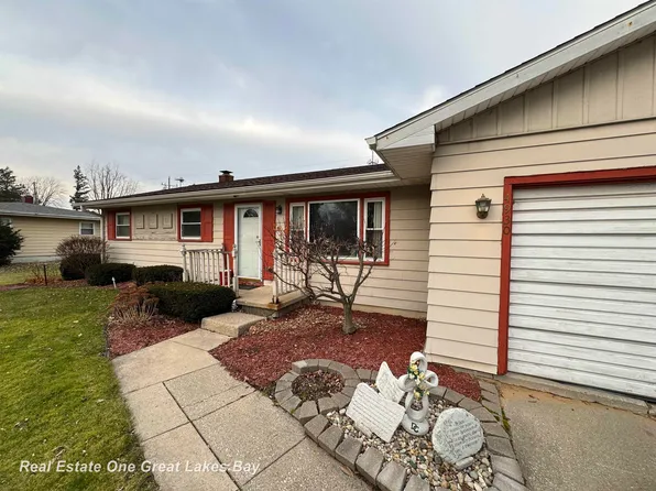 4930 Clunie St, Saginaw, MI 48638