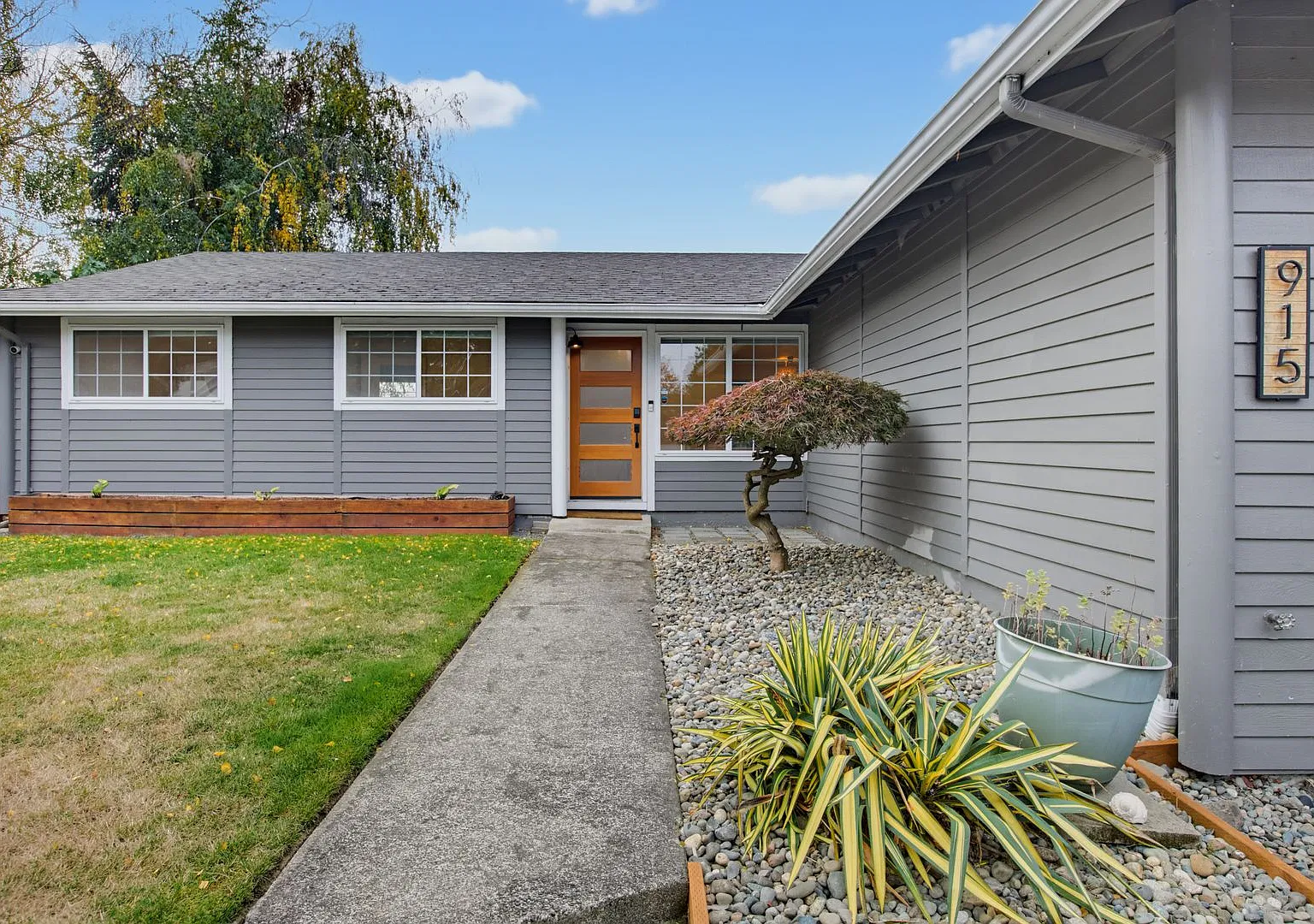 Des Moines 3 Bedroom, 1.5 bath Rambler — Photo 1