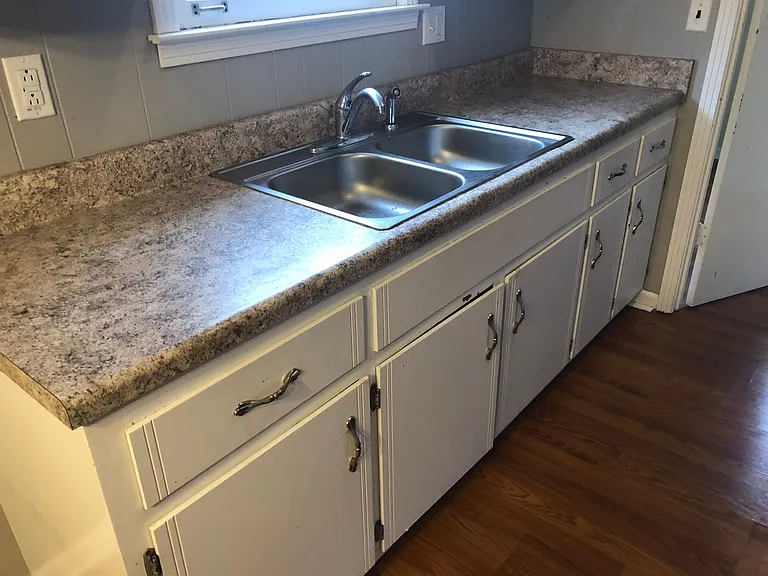 225 Old Hopkinsville Hwy — Photo 4