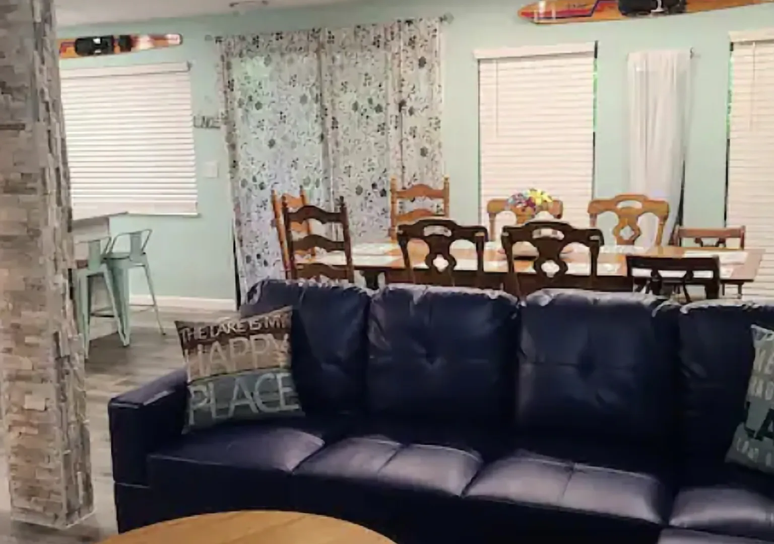 4 bed, 2100 sqft, $2,500 — Photo 4
