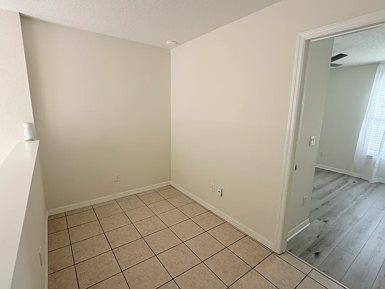 2123 Portcastle Cir — Photo 16