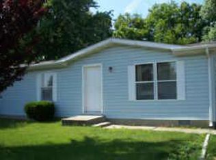 2400 Farmstead Dr, Columbus, IN 47201