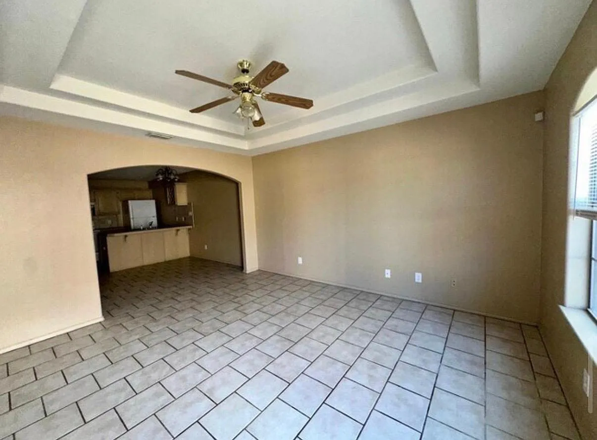 2 bed, 952 sqft, $815 — Photo 4