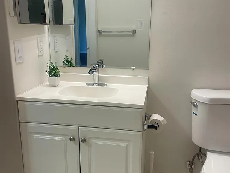 1019 Ravens Crest Dr — Photo 24