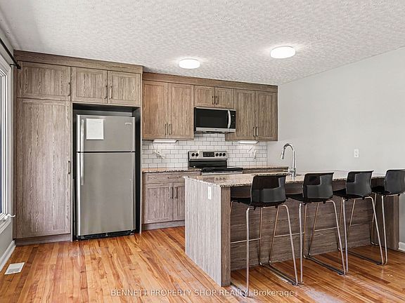 4th image of 1308 Rustic Dr