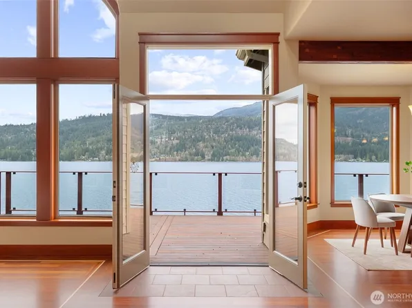 20 Far Summit Place, Bellingham, WA 98229