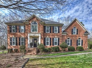 4600 Pineland Pl, Charlotte, NC 28277