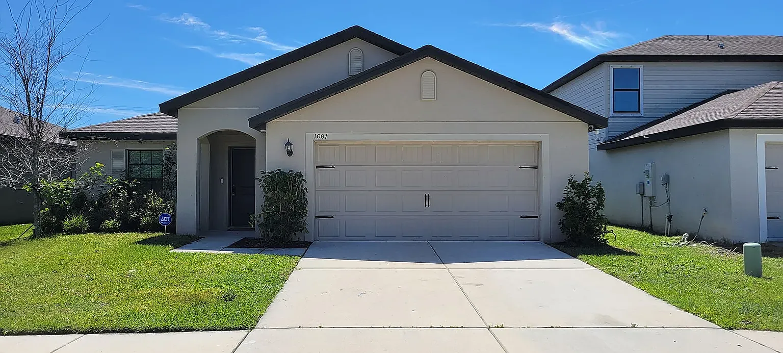 3 bed, 1708 sqft, $2,150 — Photo 1