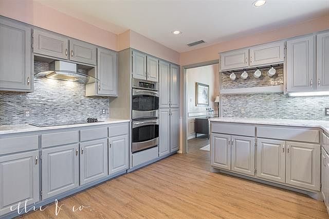 1st image of 2858 Piping Rock Dr