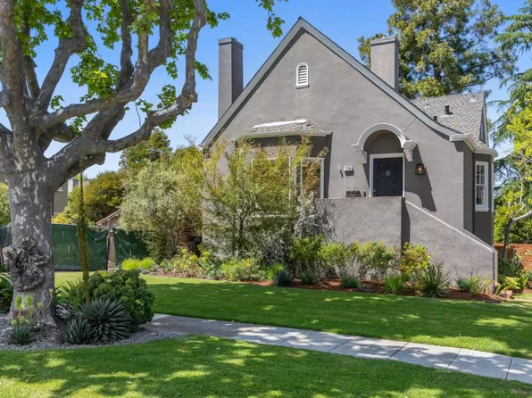 2200 Hillside Dr, Burlingame, CA 94010