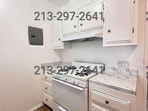 3rd image of 1154 N Gower St APT 20