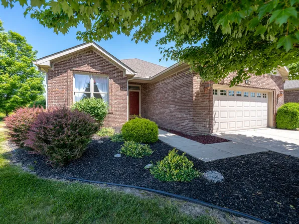 492 Glenview Dr, Greencastle, IN 46135