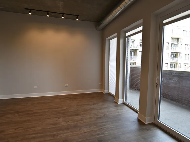 The Eagle Building - 3833 N Broadway — Photo 114