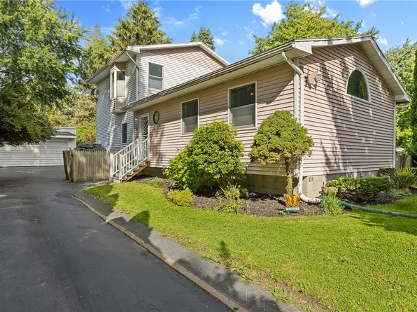 171 Pardee Rd, Rochester, NY 14609