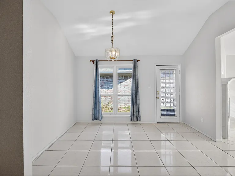 7016 Snowivy Ct — Photo 25