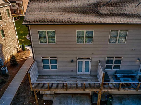 3rd image of 1220 Stone Castle Cir SE