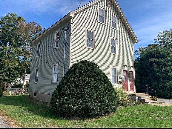 3rd image of 138 High St #A