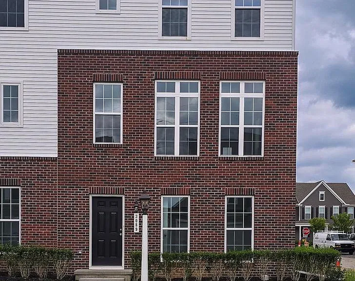 3089 Herr St — Photo 1