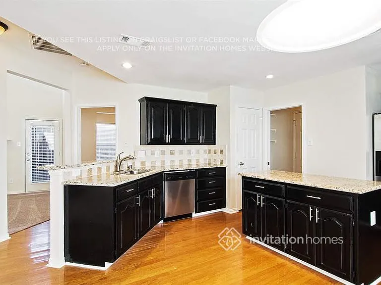 1312 W Branch Hollow Dr — Photo 6