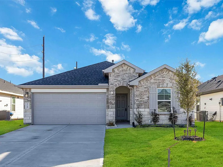 3719 Lanercost Ln — Photo 1