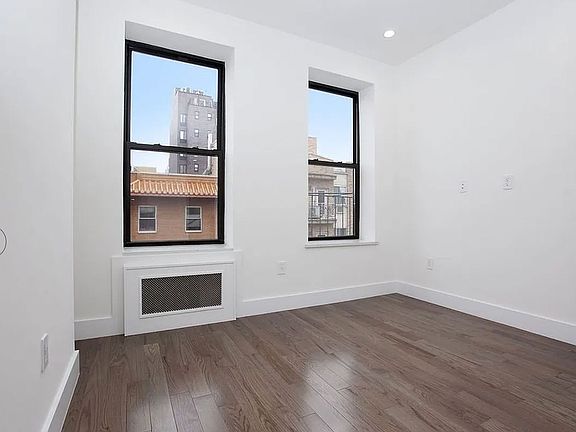 3rd image of 19 Eldridge St