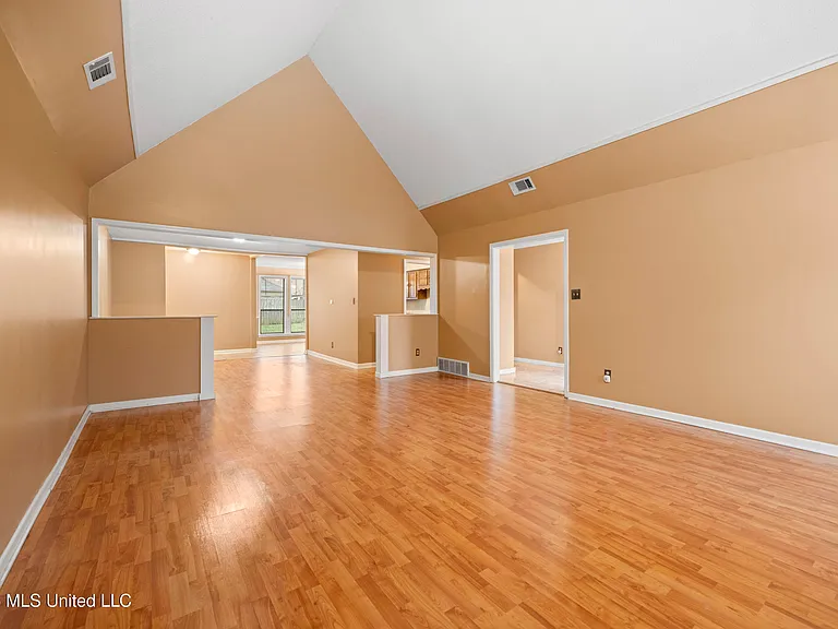 7188 Skidmore Cv — Photo 5