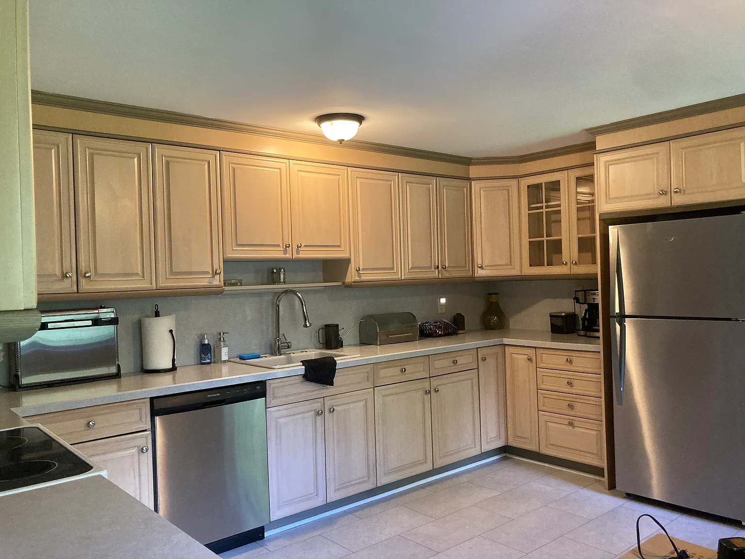 2 bed, $2,400 — Photo 1