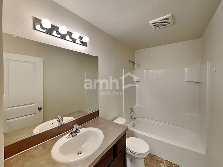 414 Gorge Ct — Photo 16