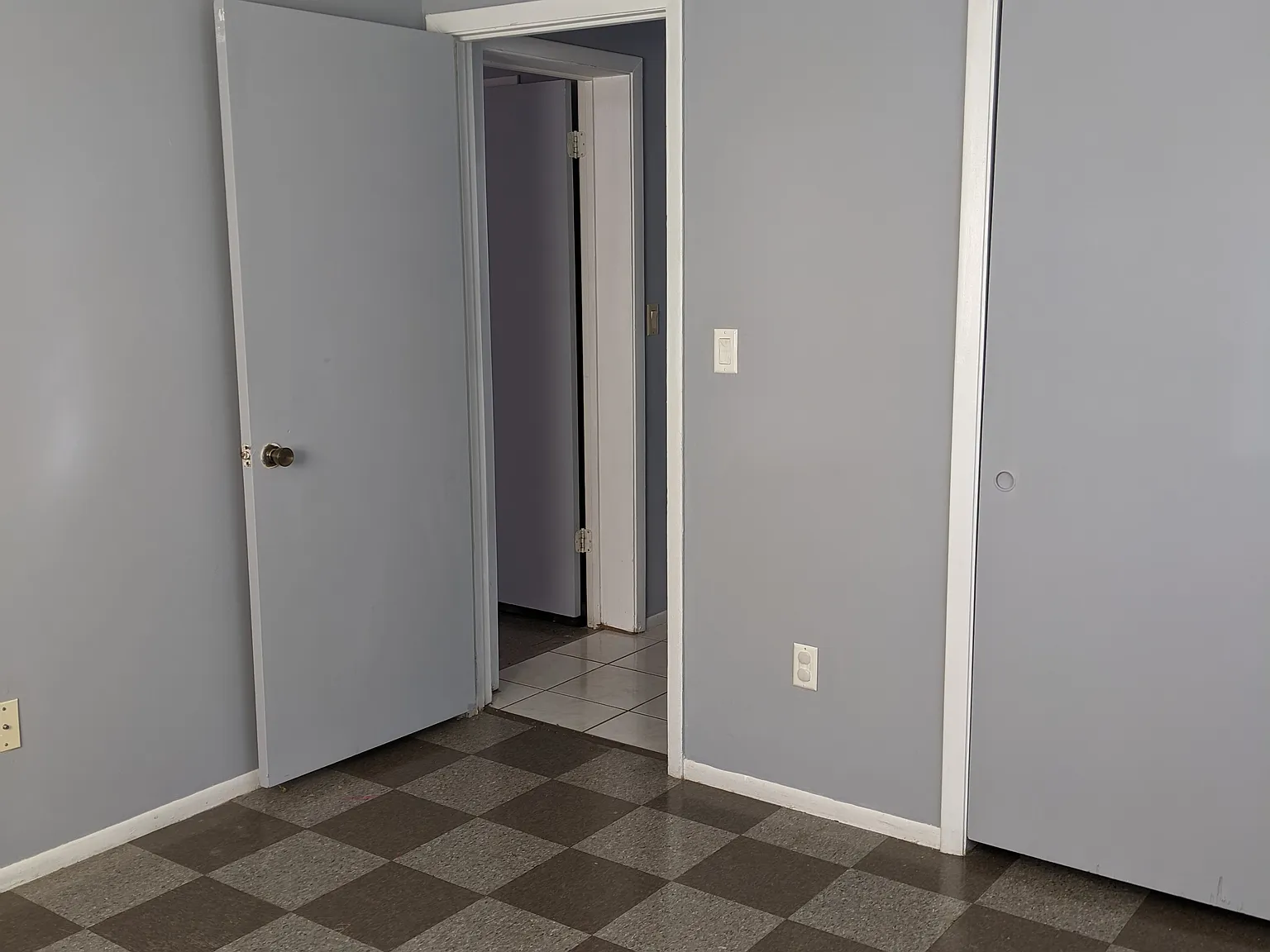 2 bed, 1016 sqft, $1,350 — Photo 2