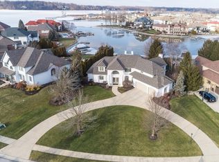 12932 Rocky Pointe Rd, Fishers, IN 46055