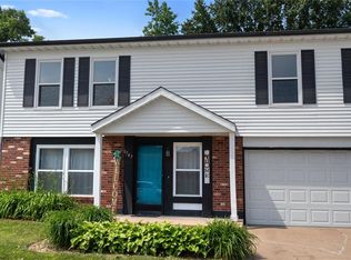 1747 Lynncove Ln, Saint Charles, MO