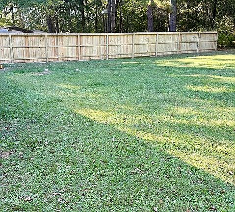 3rd image of 152 Suzanne Ln