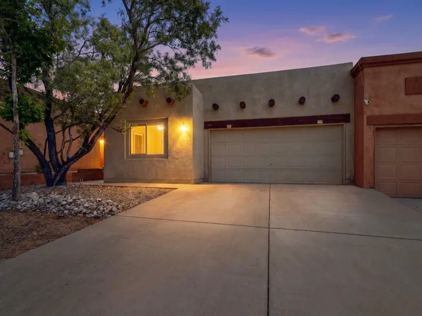 2470 Corvara Dr SE, Rio Rancho, NM 87124