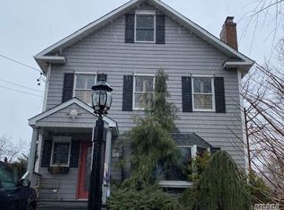 14 Rosewood Rd, Rocky Point, NY 11778