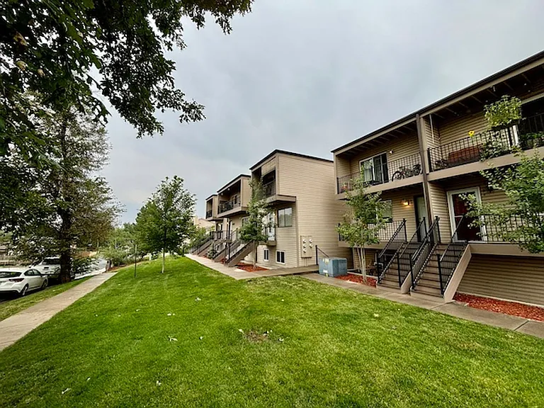 6021 Yarrow St #B10 — Photo 21