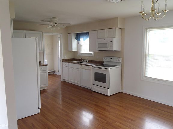 2nd image of 1008 Birmingham Ave
