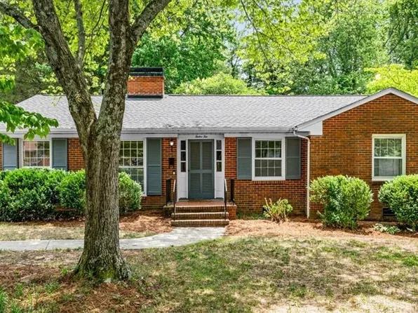 1210 Pembroke Rd, Greensboro, NC 27408