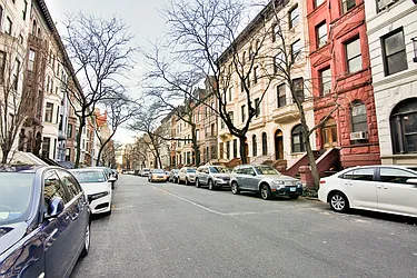 Rented by Platinum Properties