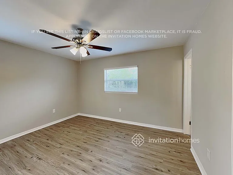 1720 Newton St — Photo 10