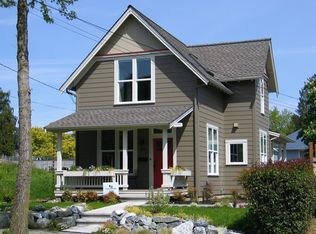 216 Martin Luther King Jr Way E, Seattle, WA 98112